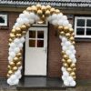 ballonnenboog YES I DO bruiloft boog kleuren wit met chrome gold