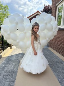 3D hard gemaakt van witte ballonnen