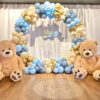 balloonbackground ballonnenachtergrond organic boog met 2 reuzen teddy beren