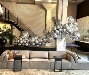 slinger van chrome silver ballonnen en spiegel bollen