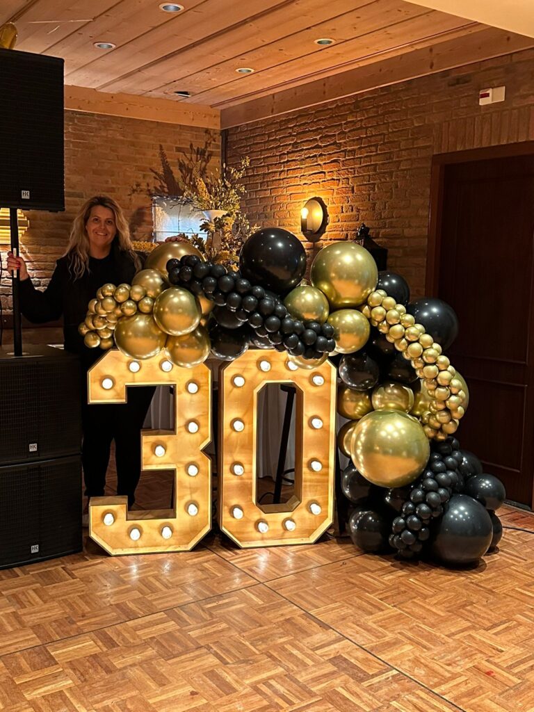 ballonnen slinger met rops gold met zwart